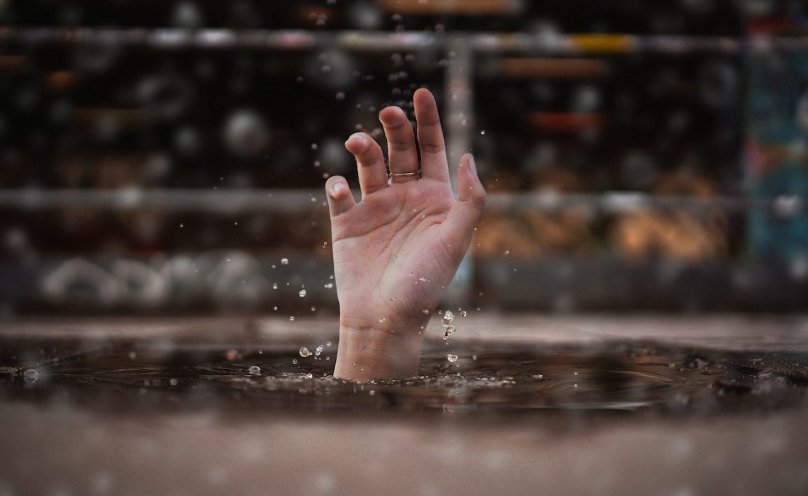 pexels-luca-nardone-3651632